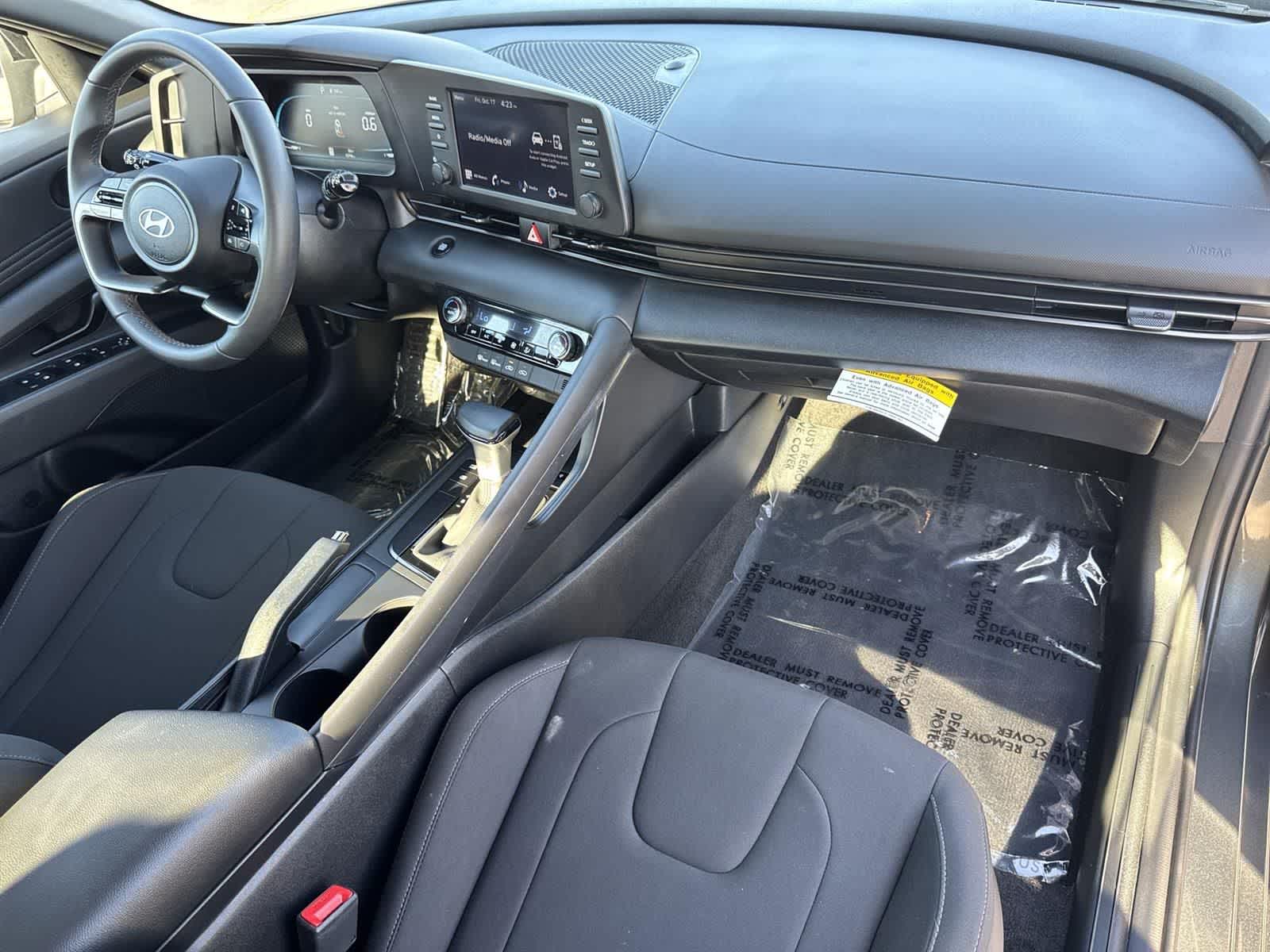 Thumbnail: 2025 Hyundai Elantra - 39