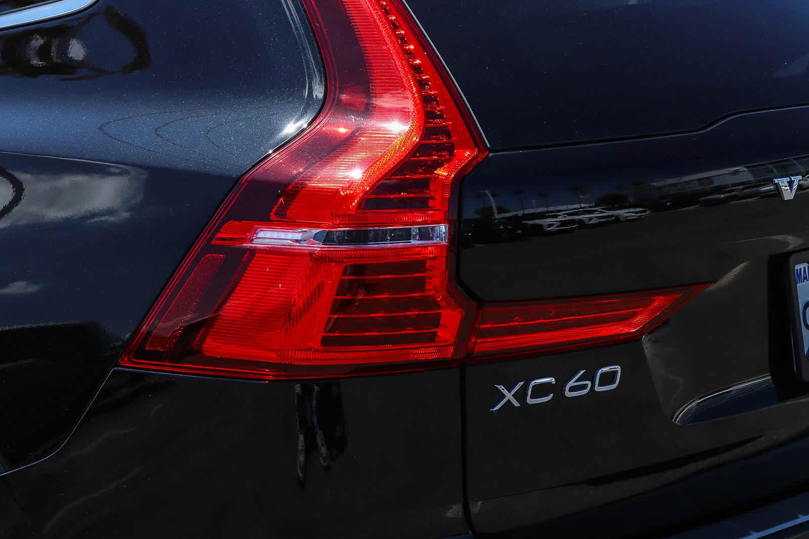 Thumbnail: 2023 Volvo XC60 - 9
