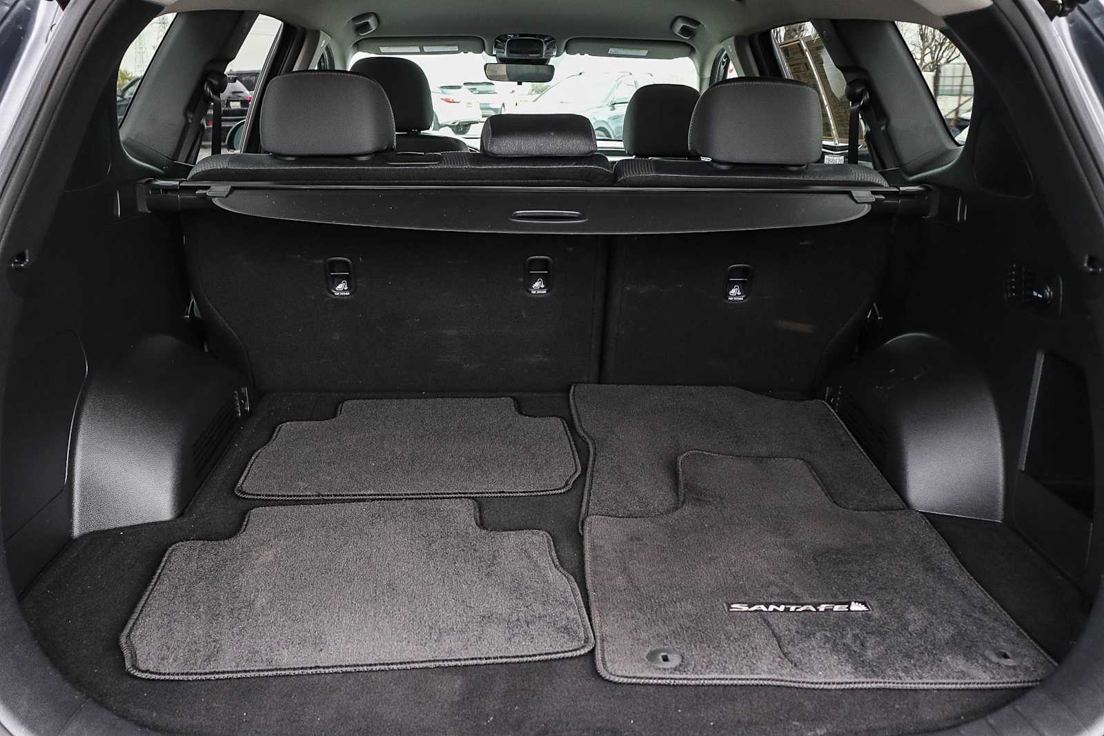 Thumbnail: 2022 Hyundai Santa Fe - 18