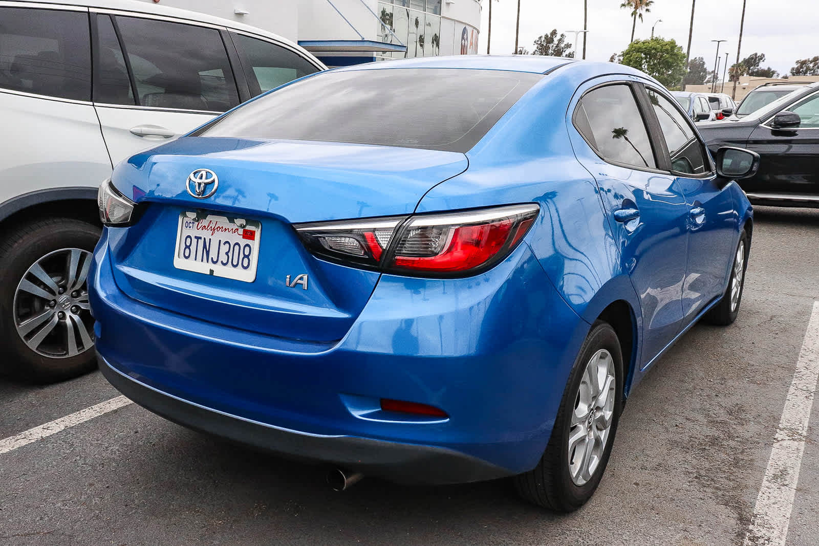 Thumbnail: 2018 Toyota Yaris iA - 8