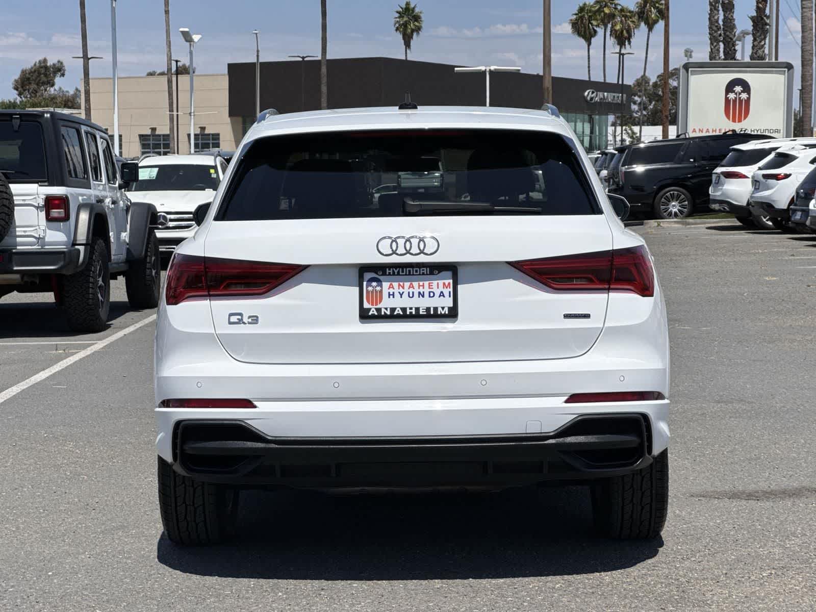 Thumbnail: 2024 Audi Q3 - 4