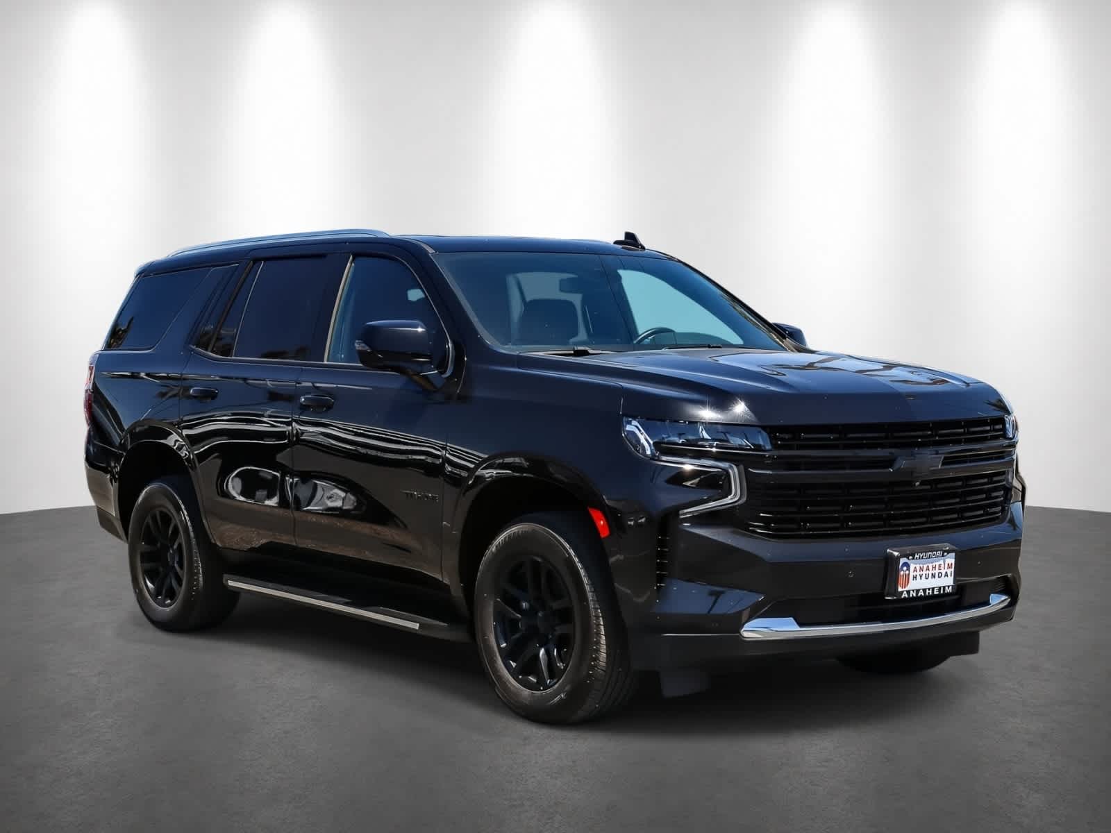 Thumbnail: 2024 Chevrolet Tahoe - 2