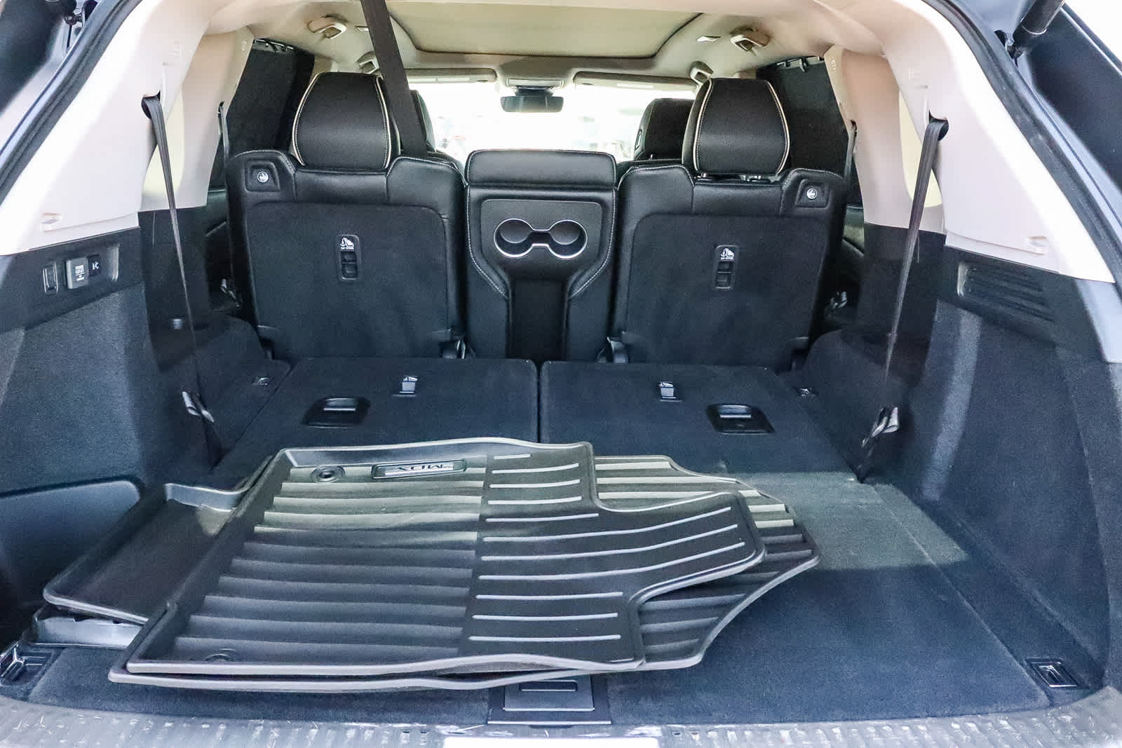 Thumbnail: 2023 Acura MDX - 28