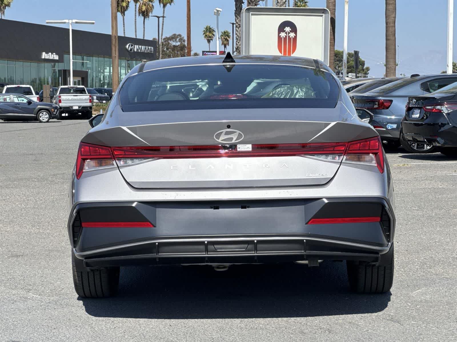 Thumbnail: 2025 Hyundai Elantra - 4