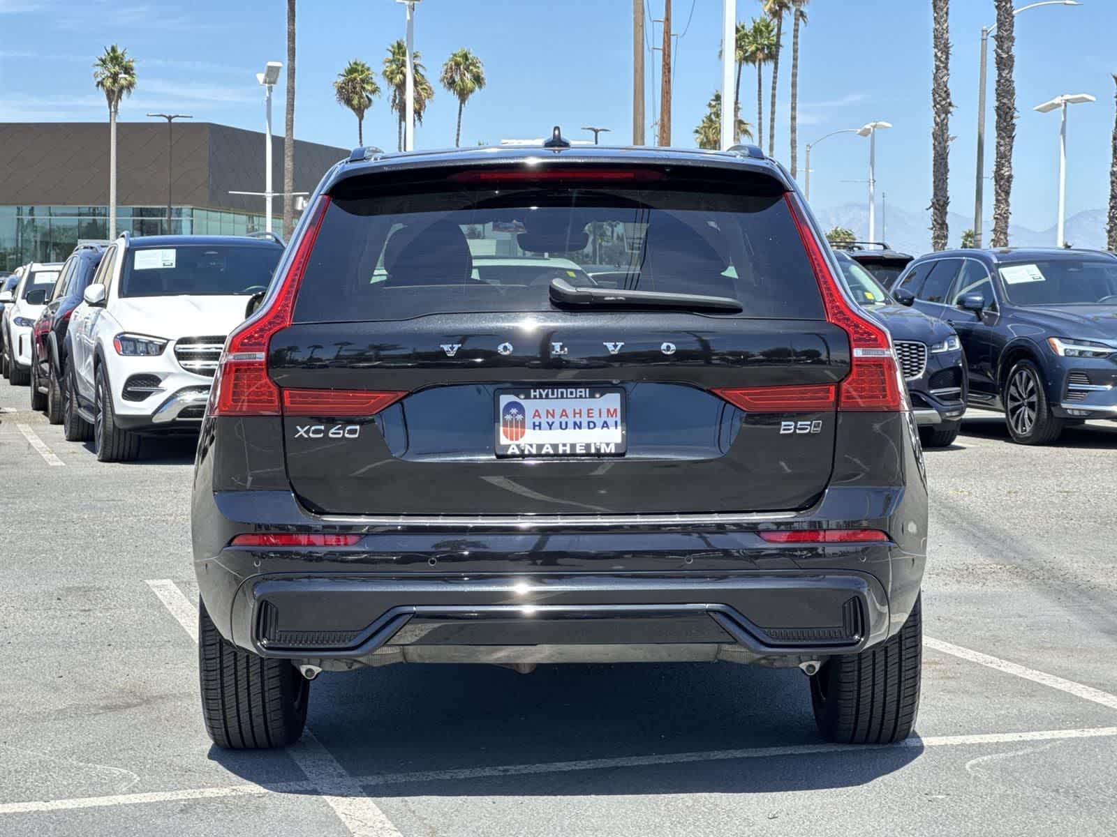 Thumbnail: 2023 Volvo XC60 - 4