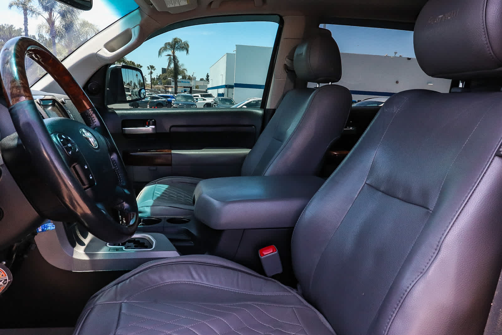 Thumbnail: 2010 Toyota Tundra - 25