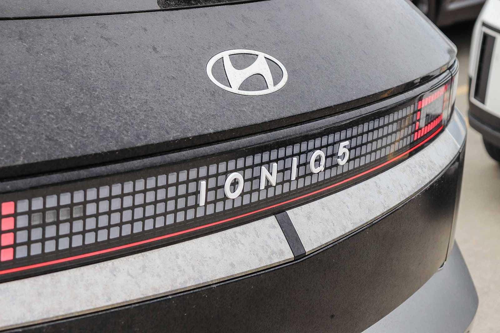 Thumbnail: 2026 Hyundai Ioniq 5 - 10