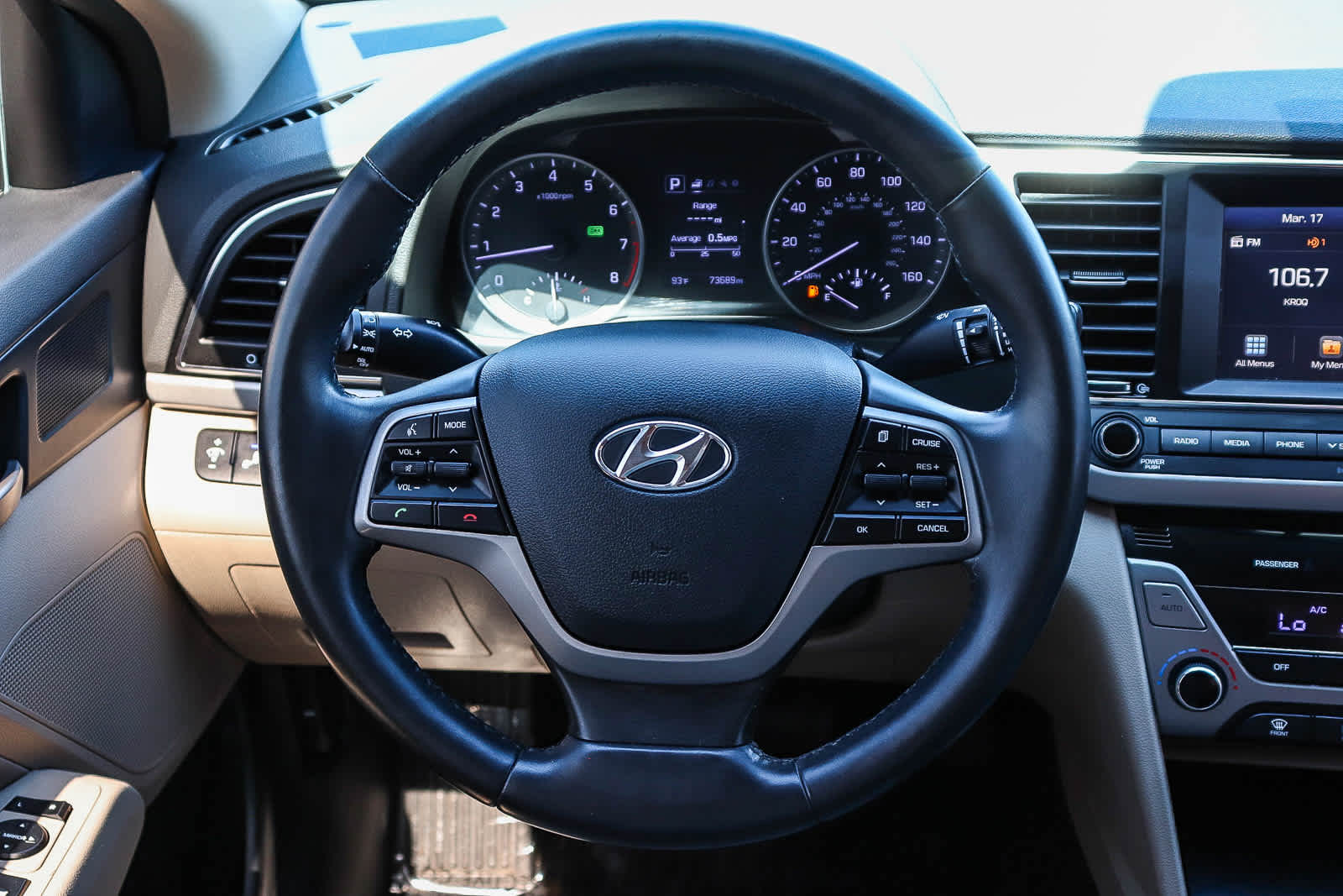 Thumbnail: 2017 Hyundai Elantra - 16