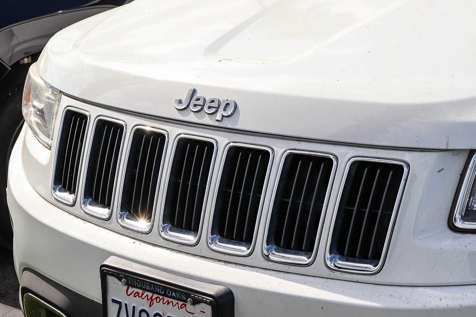 Thumbnail: 2016 Jeep Grand Cherokee - 3