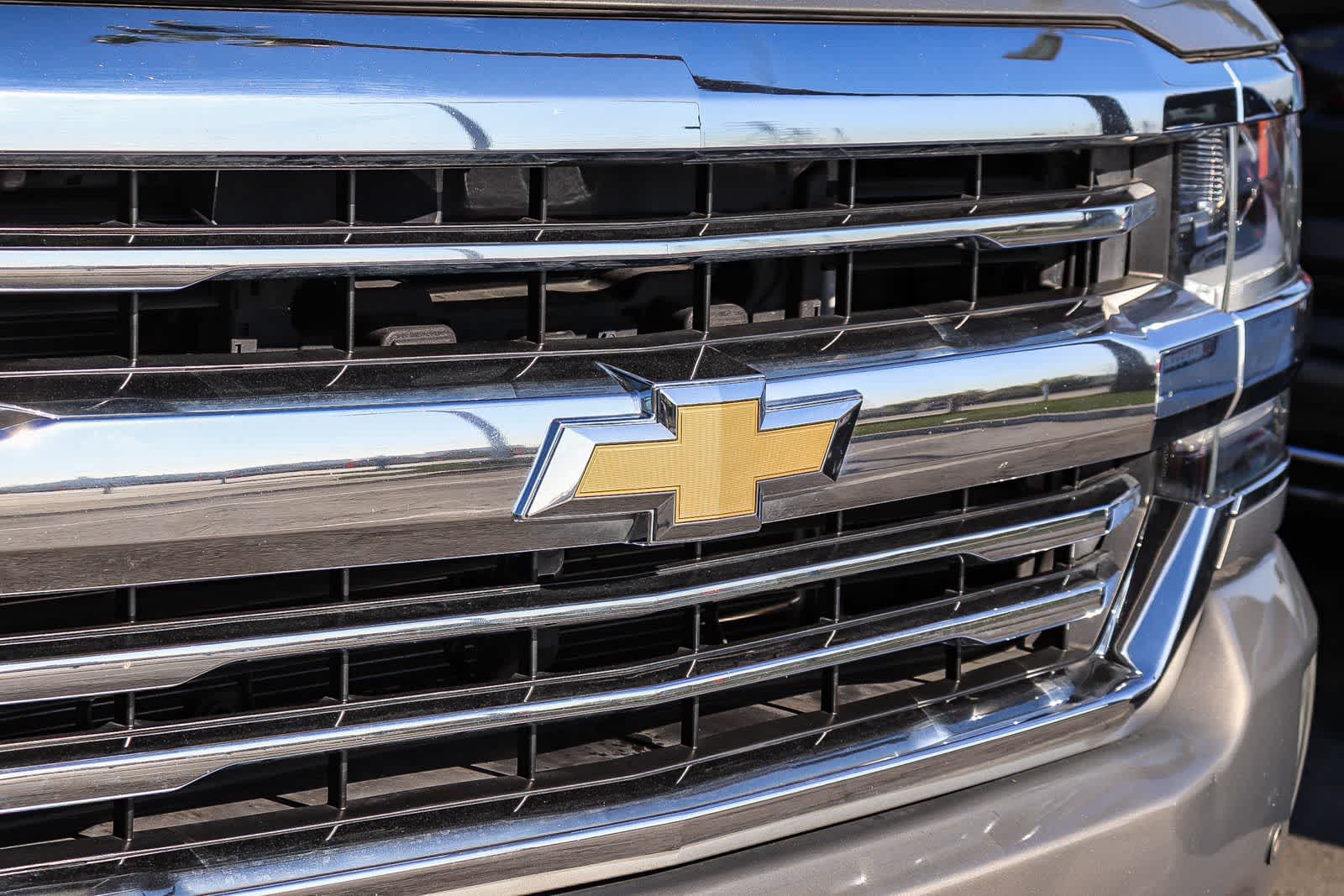 Thumbnail: 2017 Chevrolet Silverado 1500 - 4