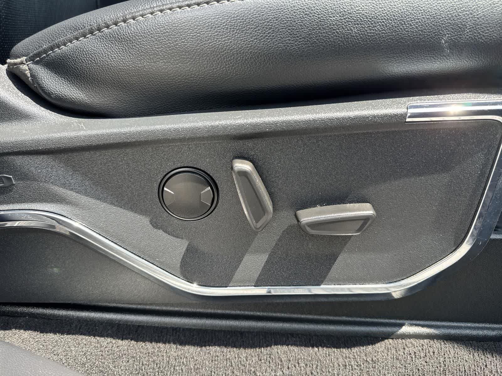 Thumbnail: 2023 Ford Econoline - 40