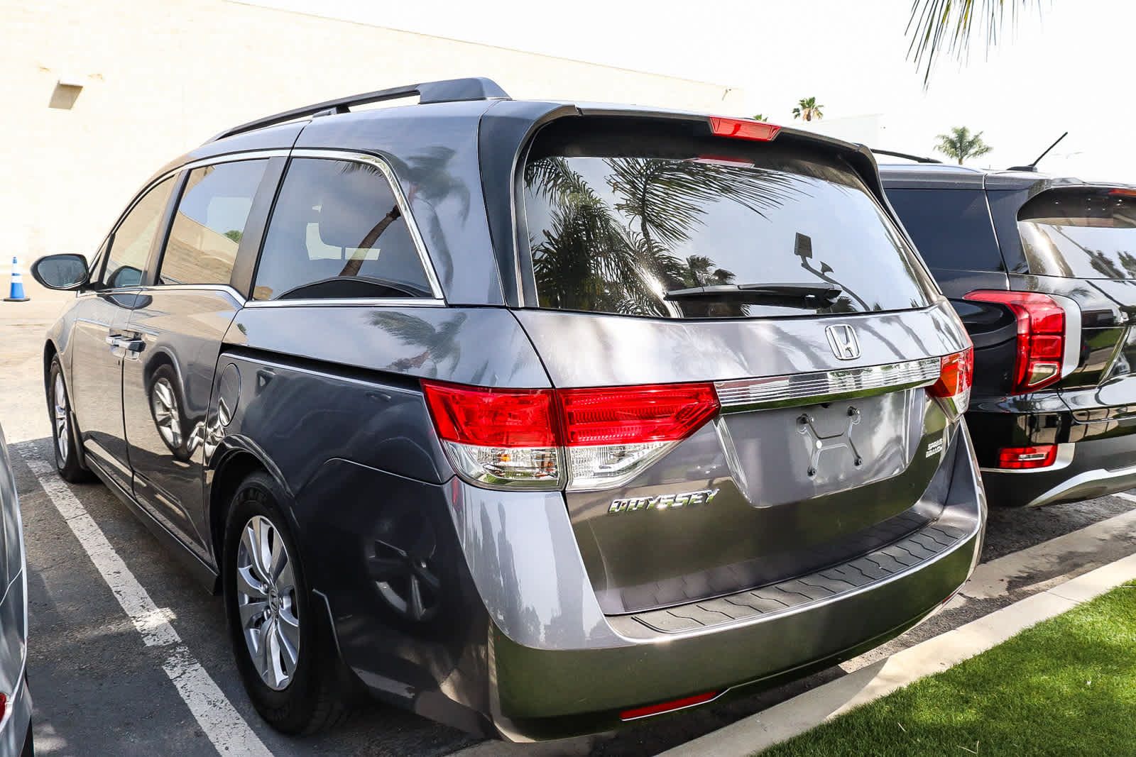 Thumbnail: 2015 Honda Odyssey - 6