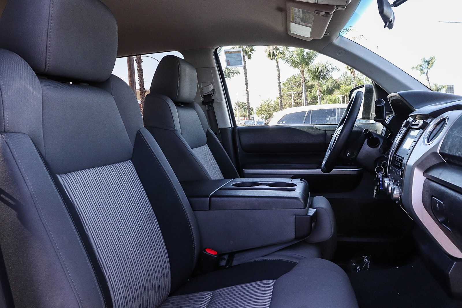 Thumbnail: 2016 Toyota Tundra - 20