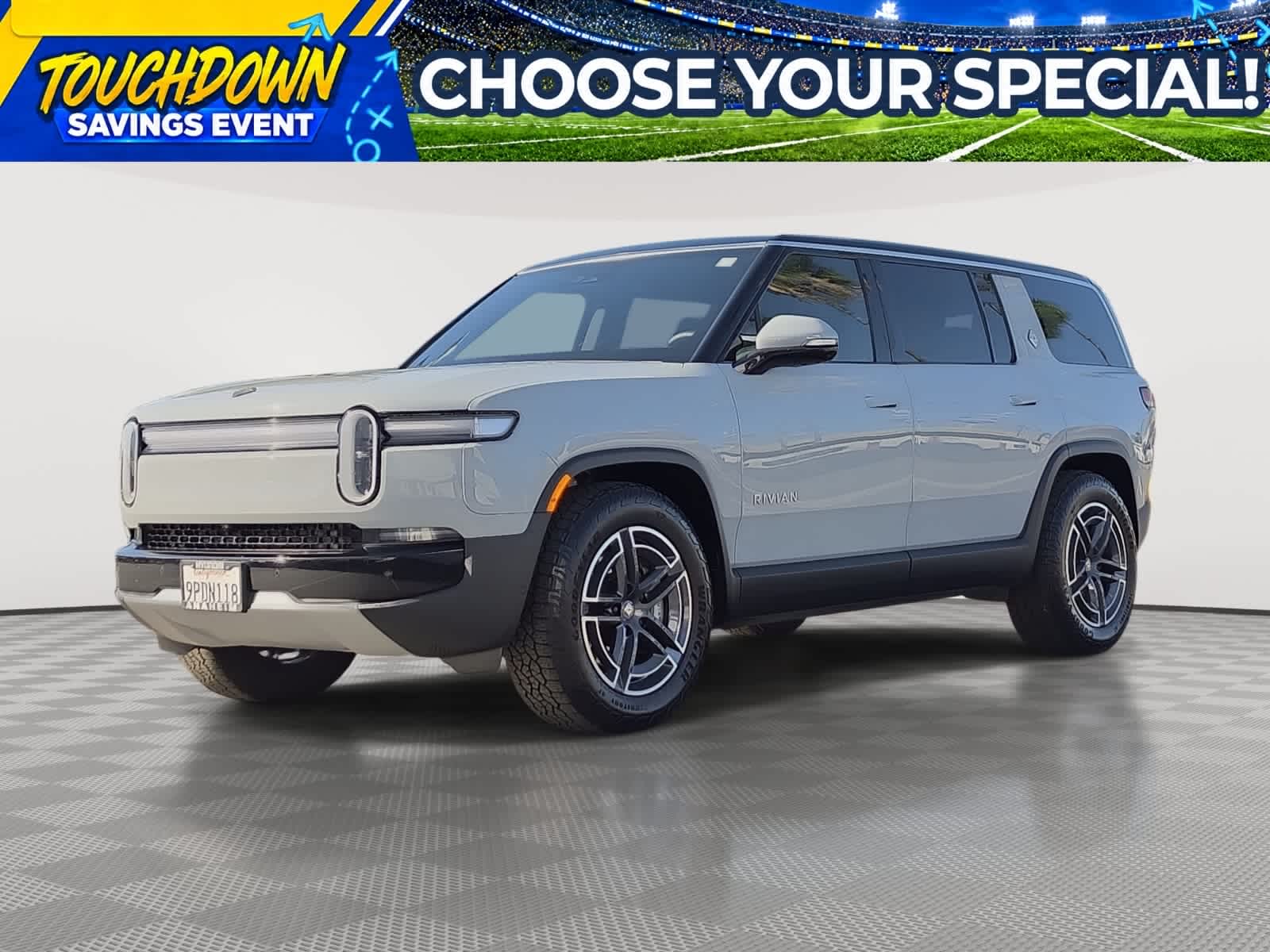 2025 Rivian R1S Adventure