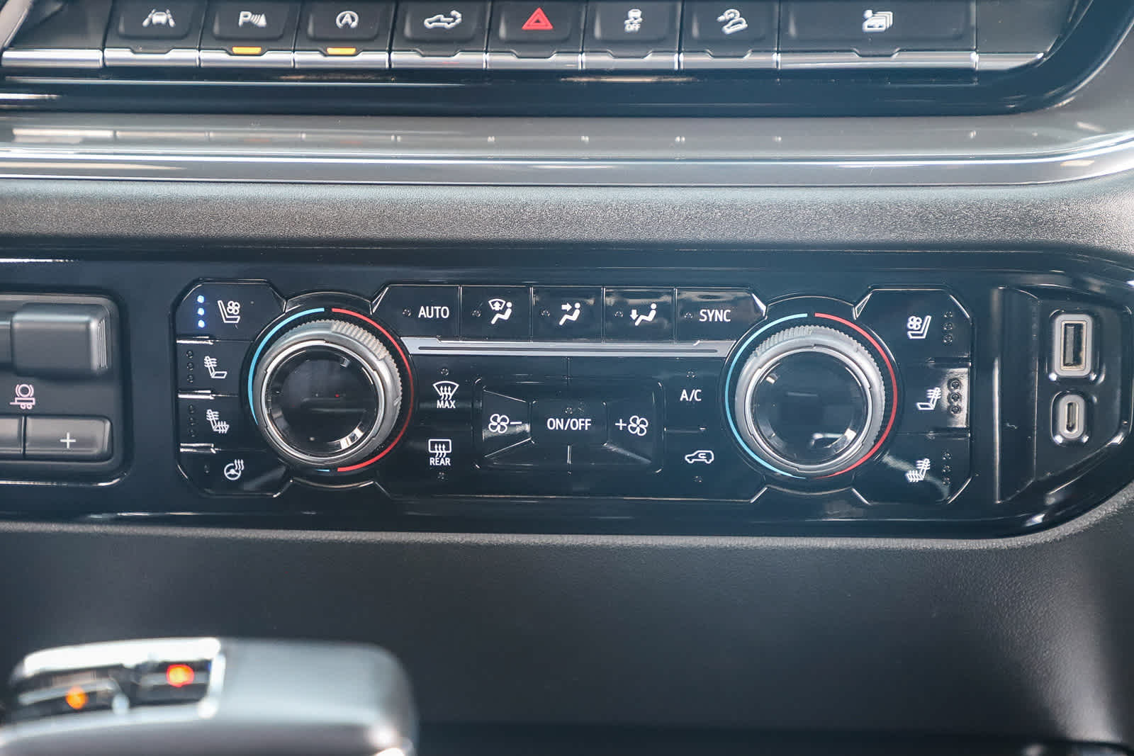 Thumbnail: 2023 Chevrolet Silverado 1500 - 17