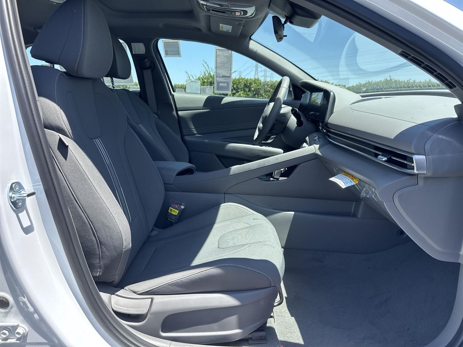 Thumbnail: 2025 Hyundai Elantra - 38