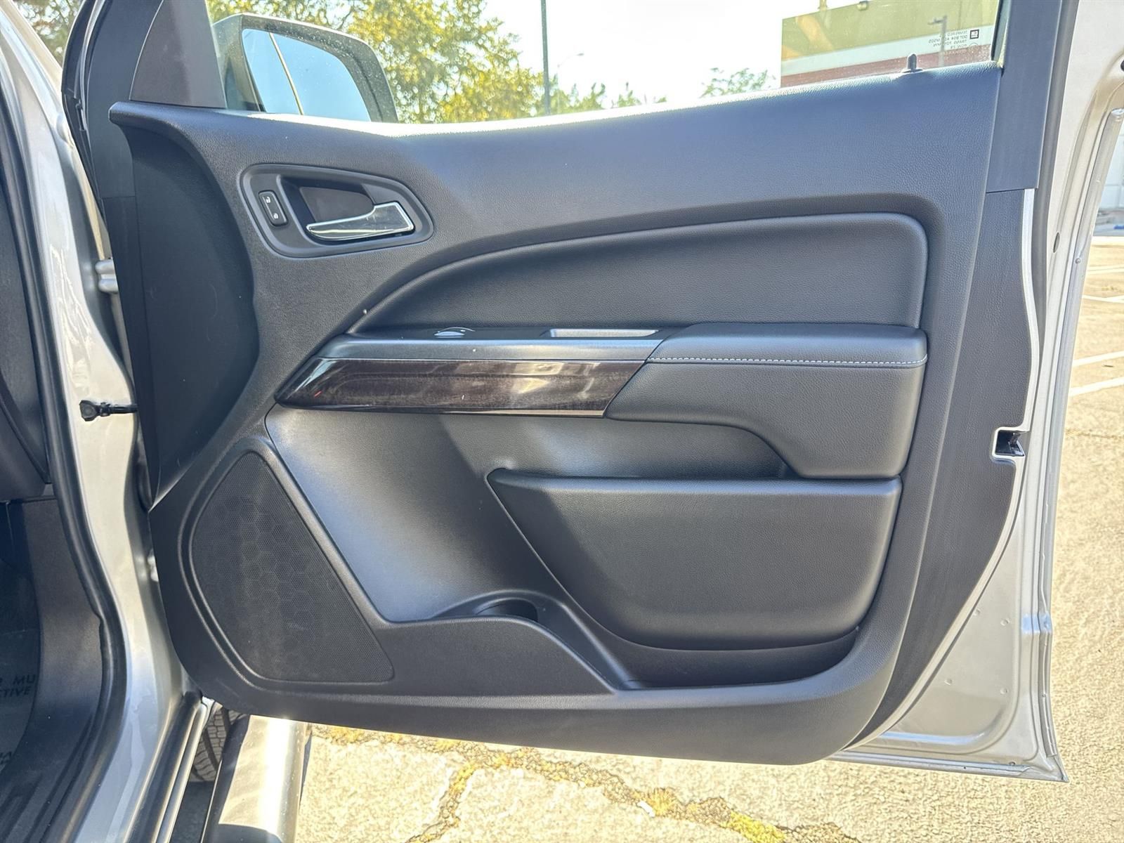 Thumbnail: 2018 GMC Canyon - 36