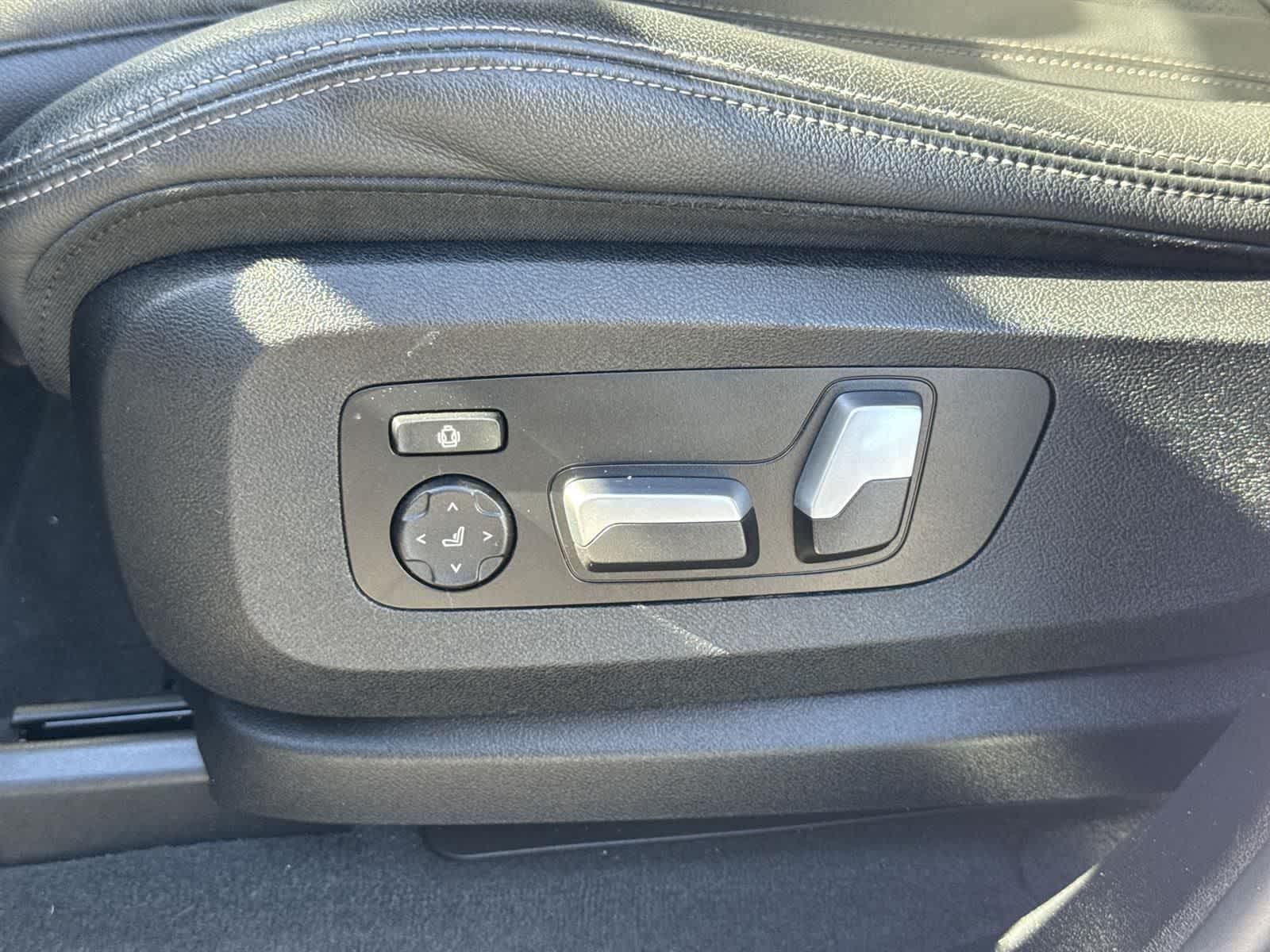 Thumbnail: 2022 BMW X7 - 26