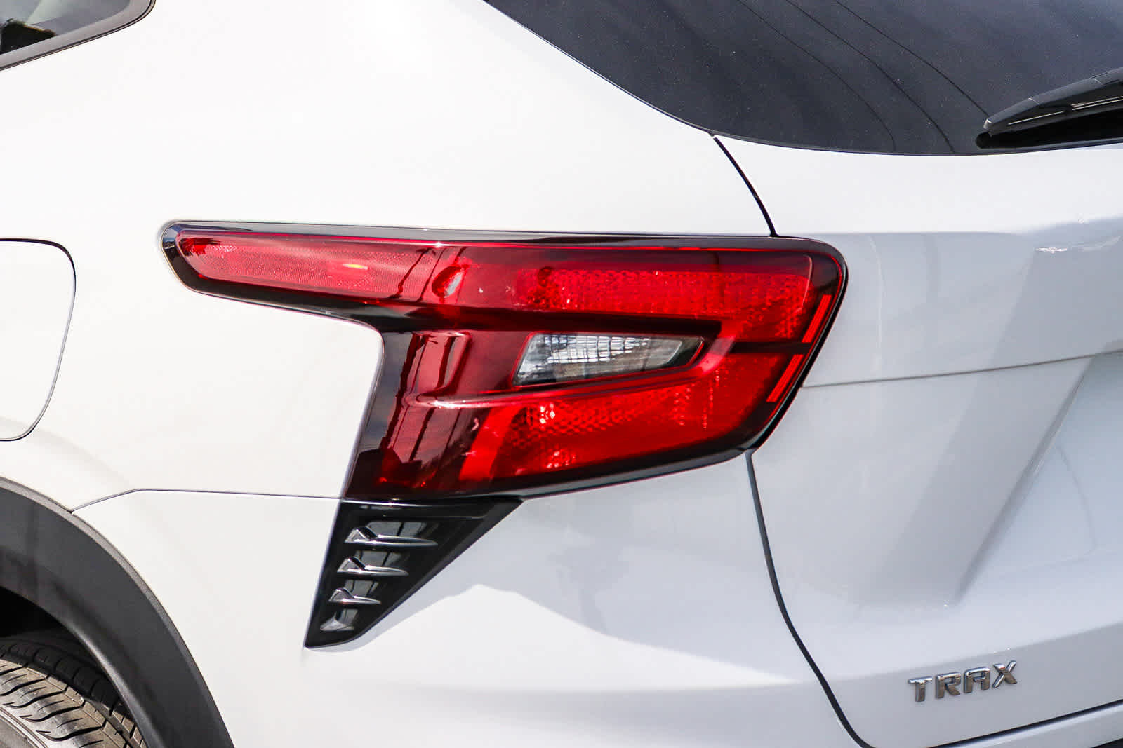 2024 Chevrolet Trax LT photo 3