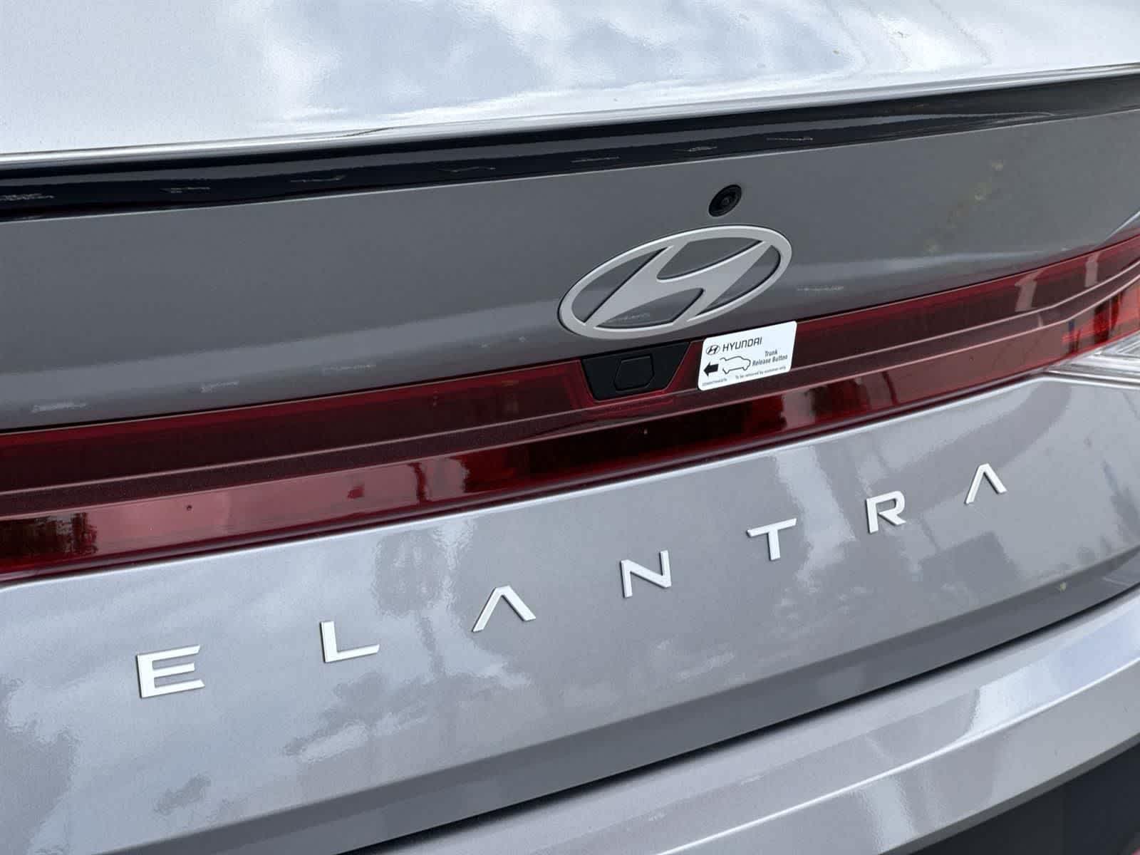 Thumbnail: 2025 Hyundai Elantra - 34