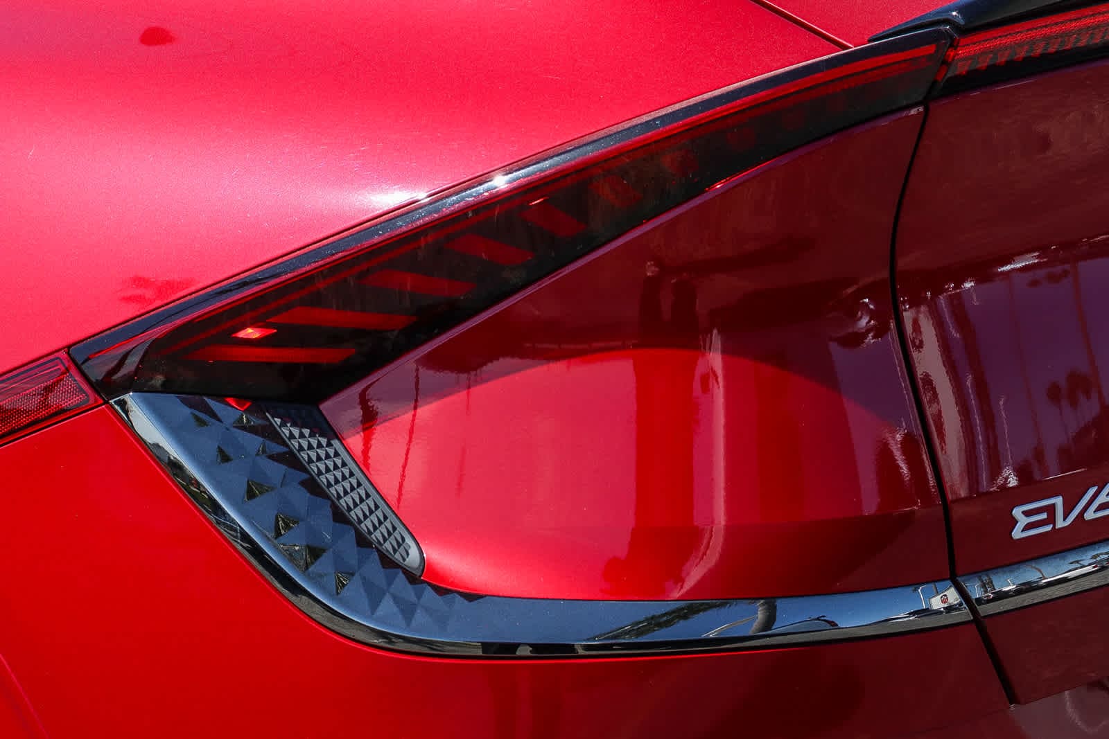 Thumbnail: 2022 Kia EV6 - 9