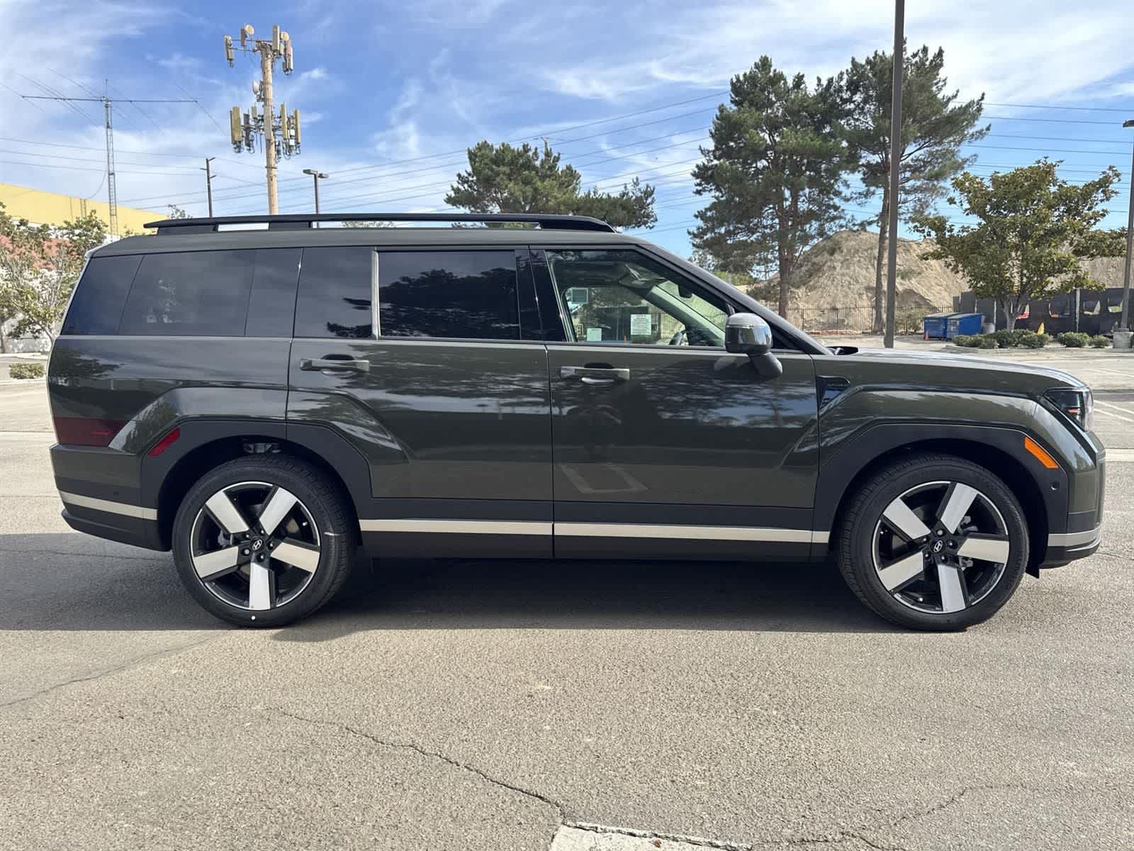 Thumbnail: 2025 Hyundai Santa Fe - 3