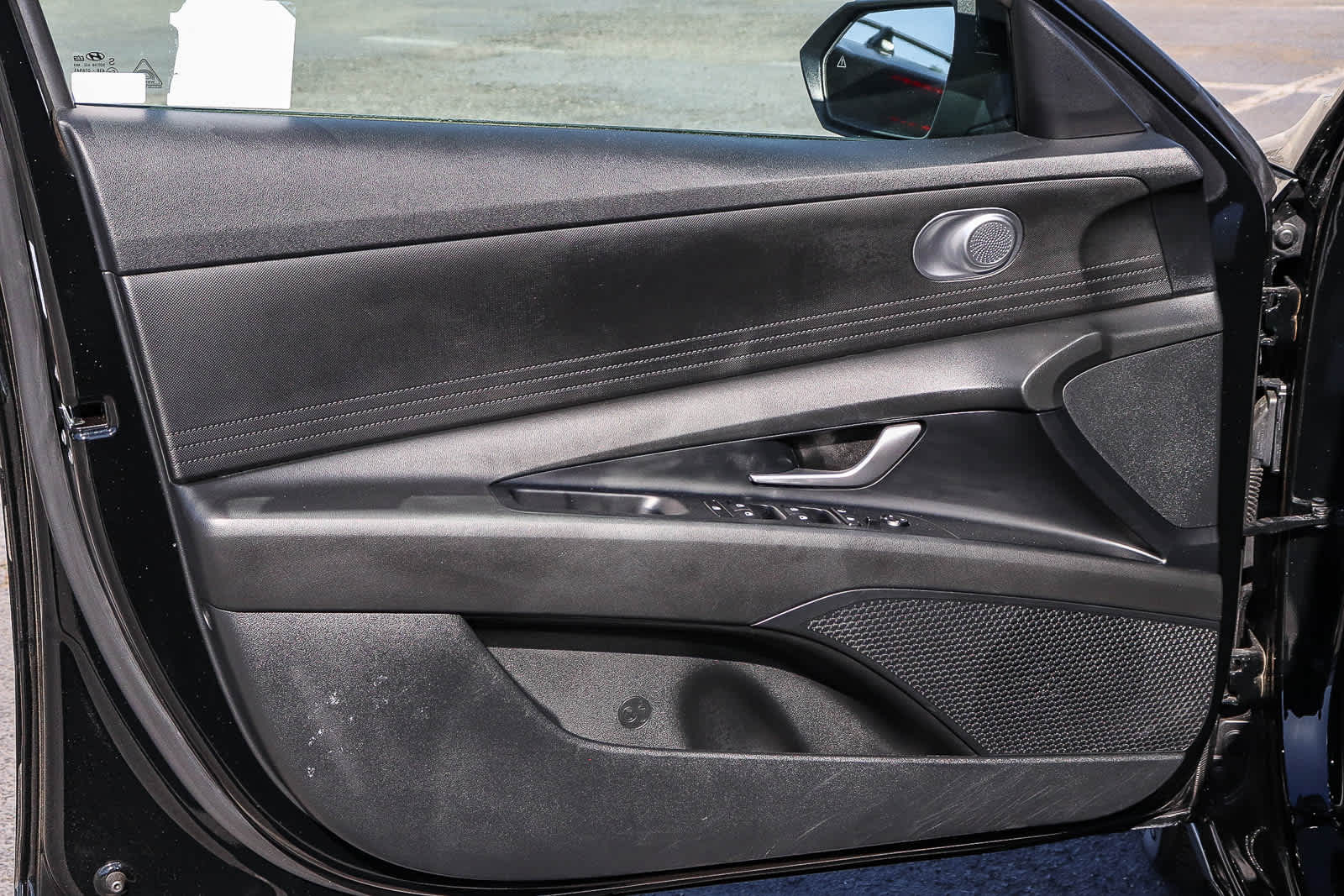 Thumbnail: 2023 Hyundai Elantra - 19