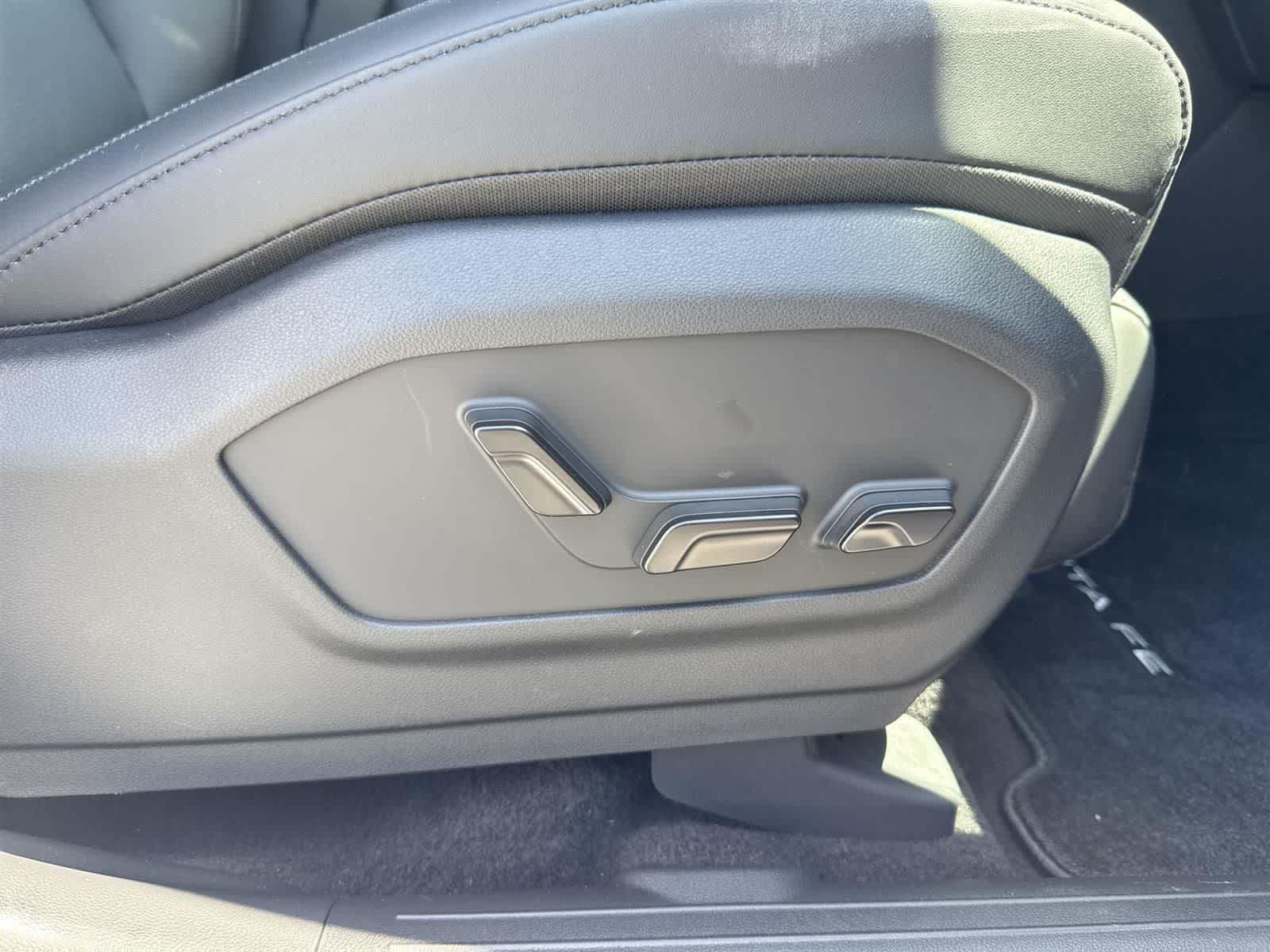 Thumbnail: 2025 Hyundai Santa Fe - 41