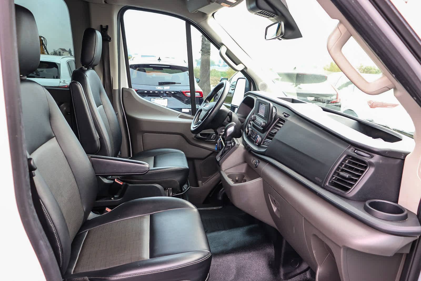 Thumbnail: 2022 Ford Transit Series - 21