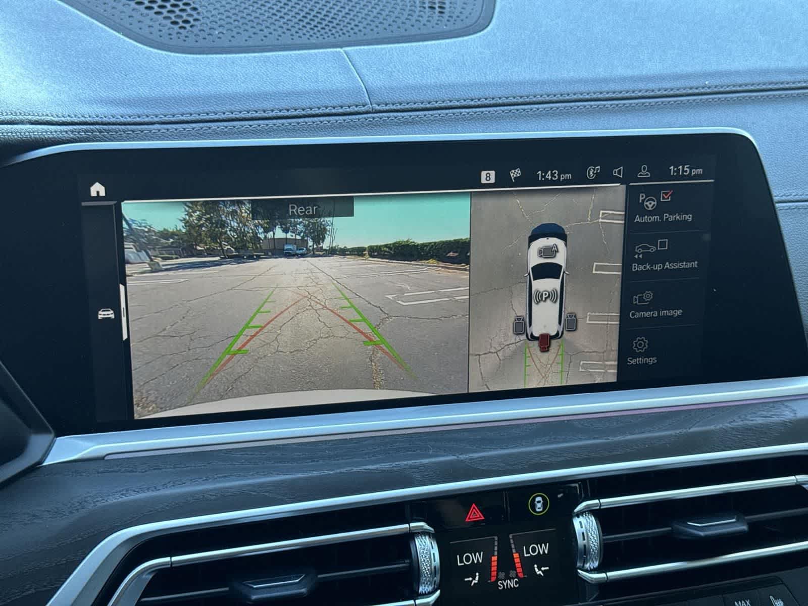 Thumbnail: 2022 BMW X7 - 16