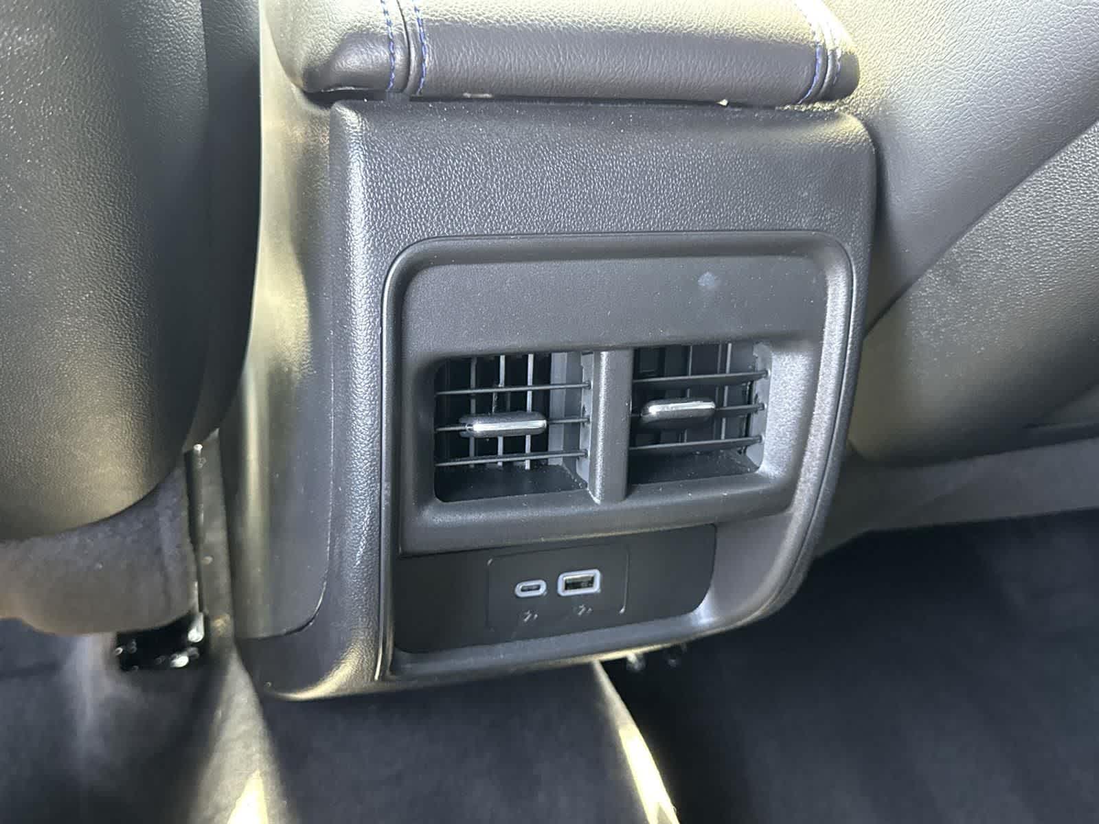 Thumbnail: 2025 Cadillac XT4 - 27