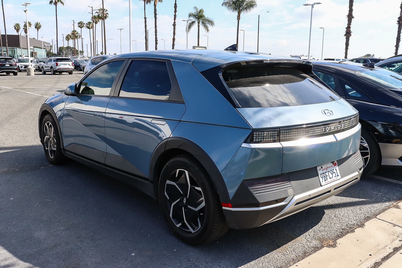 2022 Hyundai IONIQ 5 SEL photo 6