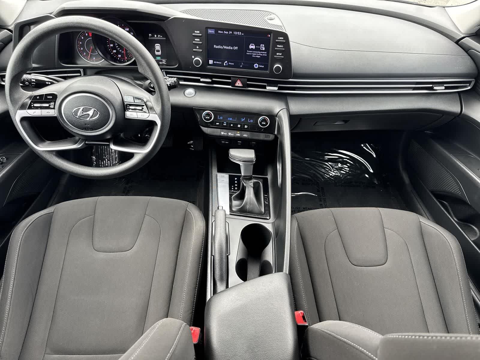 Thumbnail: 2022 Hyundai Elantra - 8