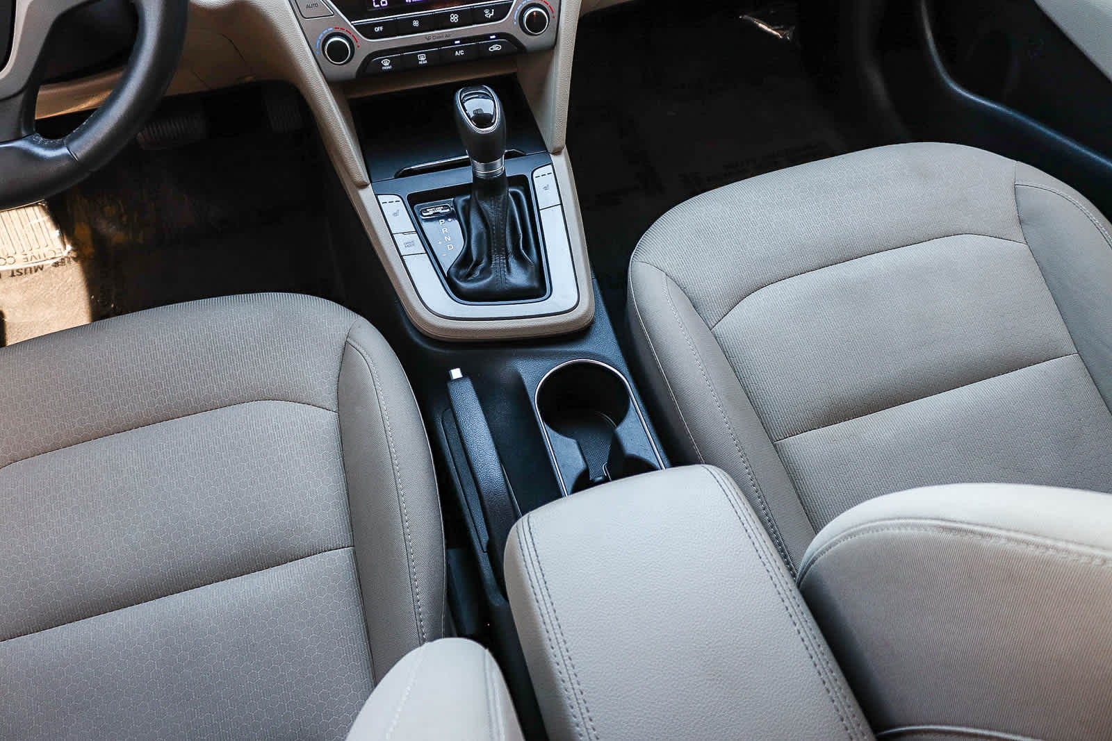 Thumbnail: 2017 Hyundai Elantra - 20