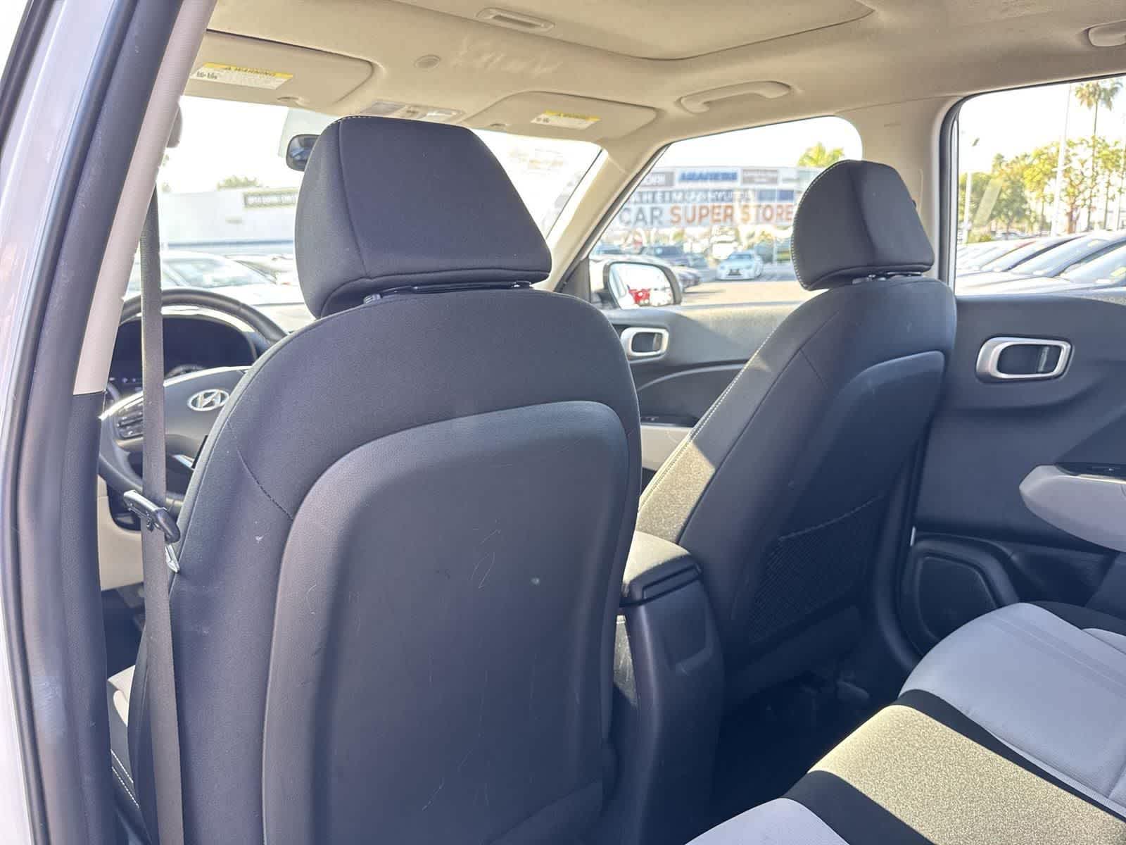 Thumbnail: 2022 Hyundai Venue - 17