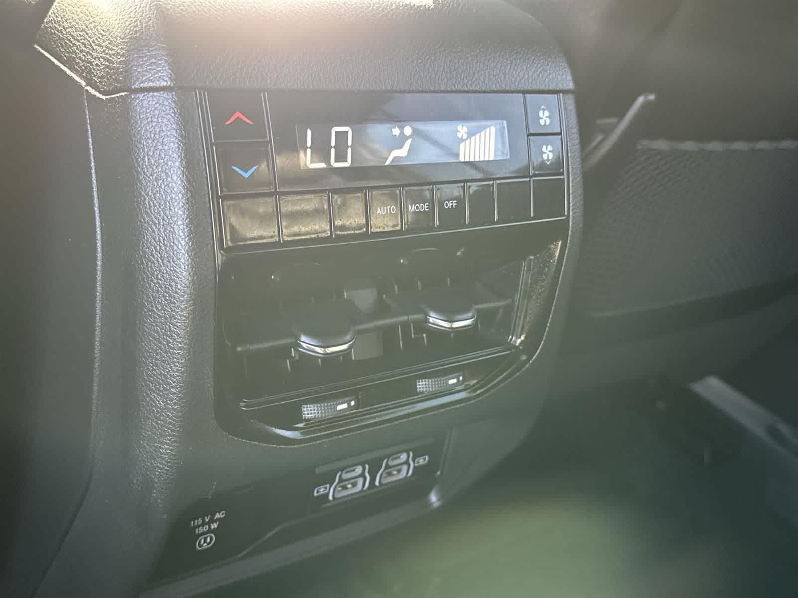 Thumbnail: 2024 Jeep Grand Cherokee L - 34