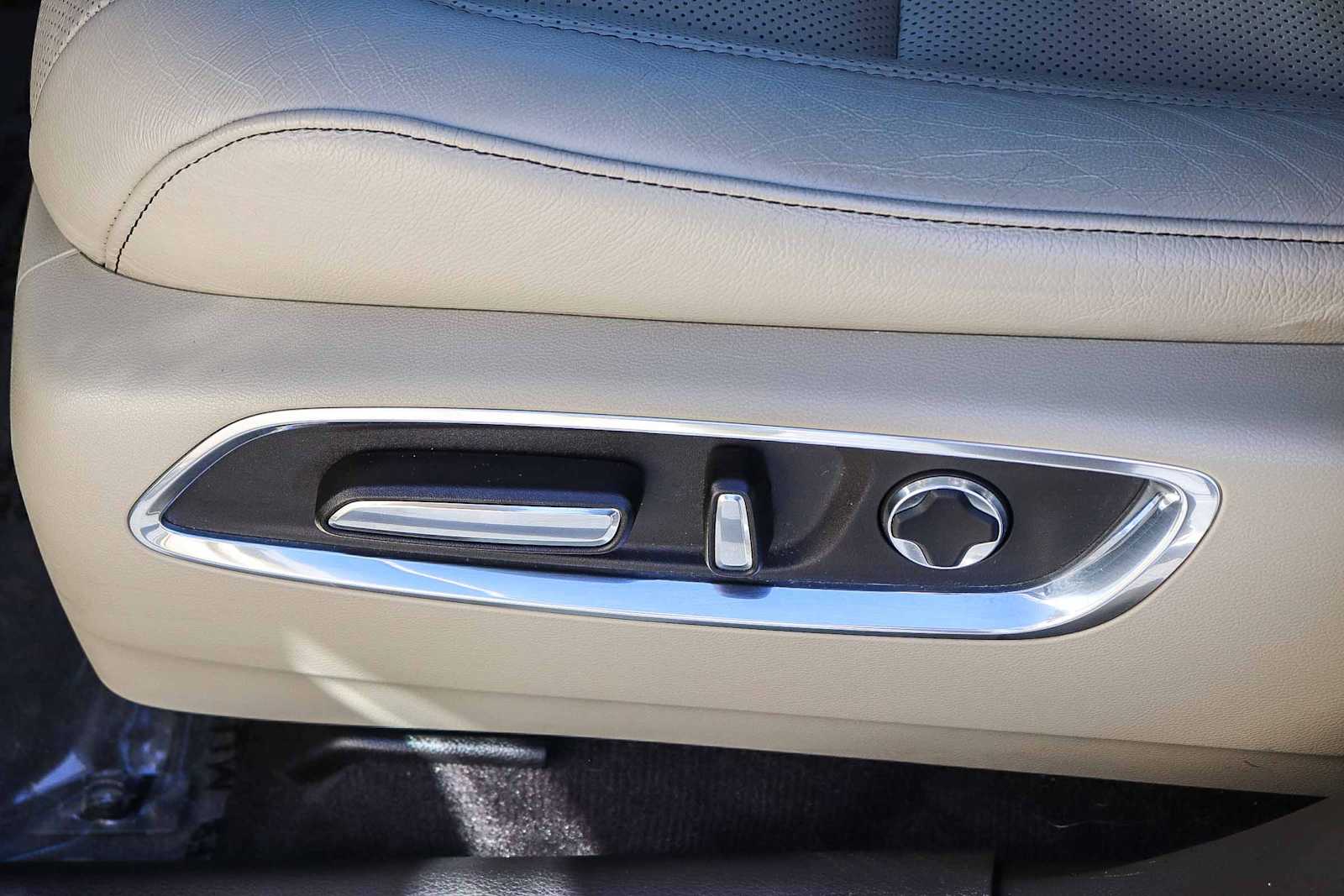 Thumbnail: 2019 Acura MDX - 21