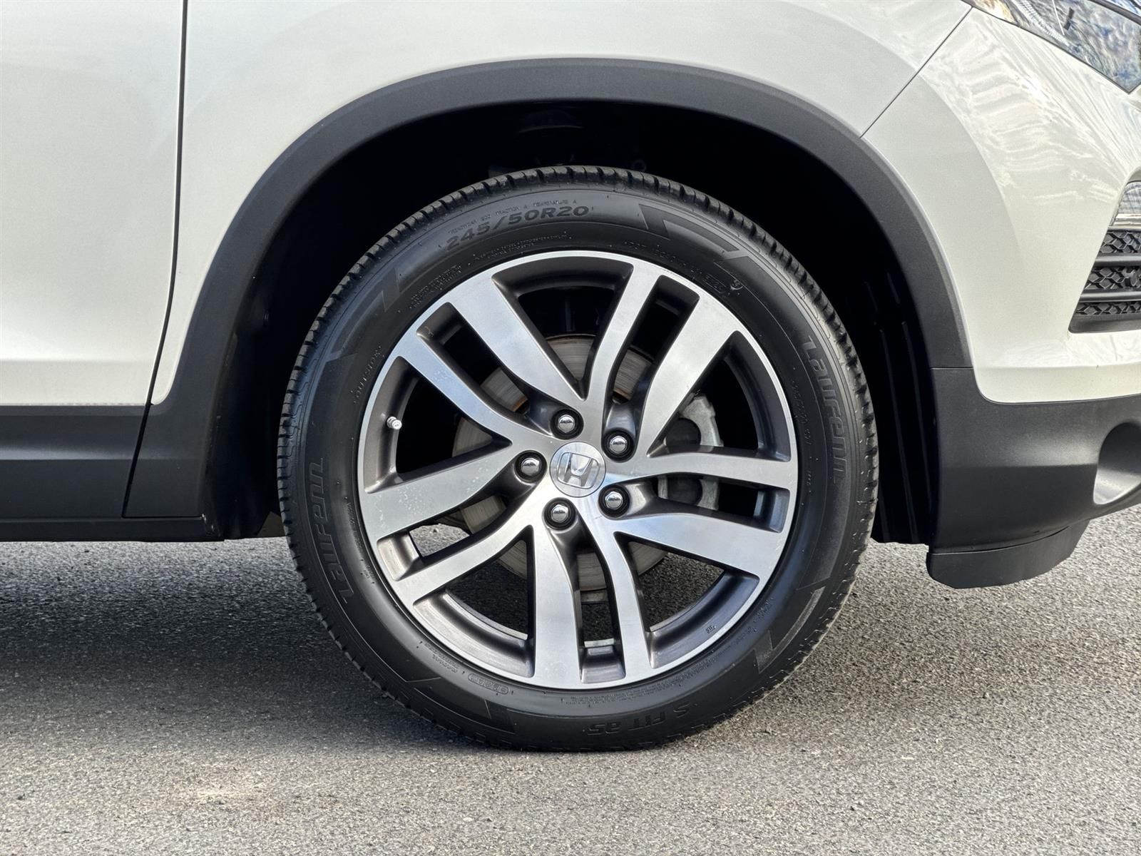 Thumbnail: 2017 Honda Pilot - 44