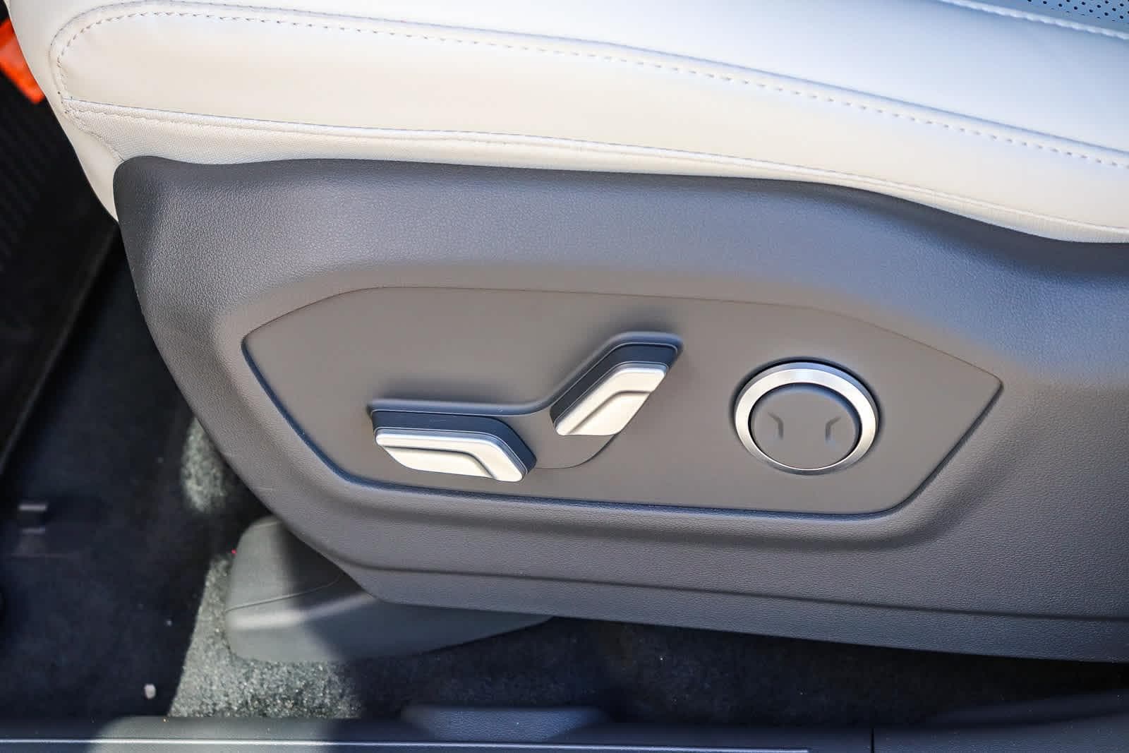 Thumbnail: 2026 Hyundai Santa Fe - 24