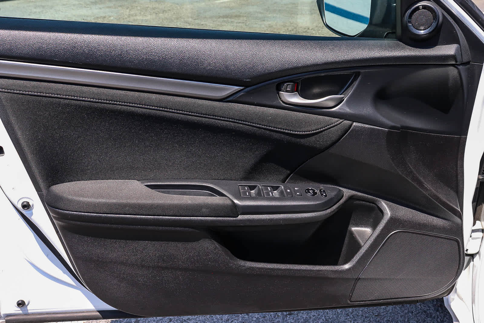 Thumbnail: 2020 Honda Civic - 26