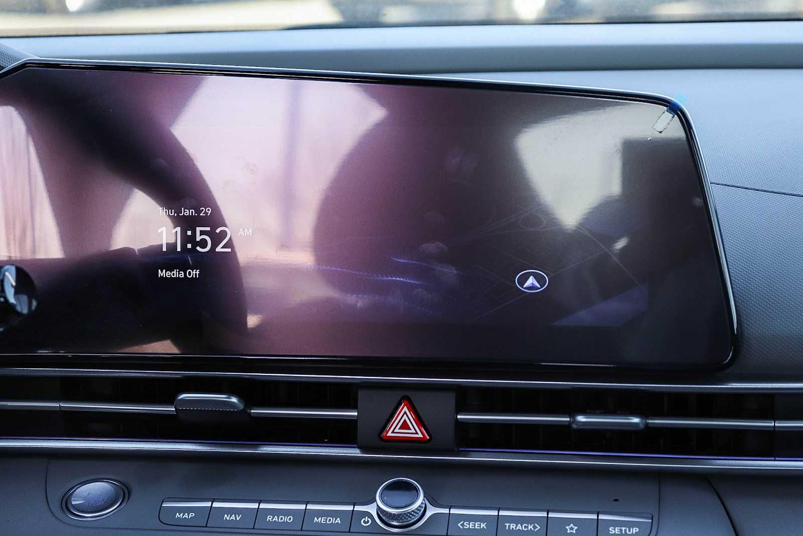 Thumbnail: 2025 Hyundai Elantra - 17