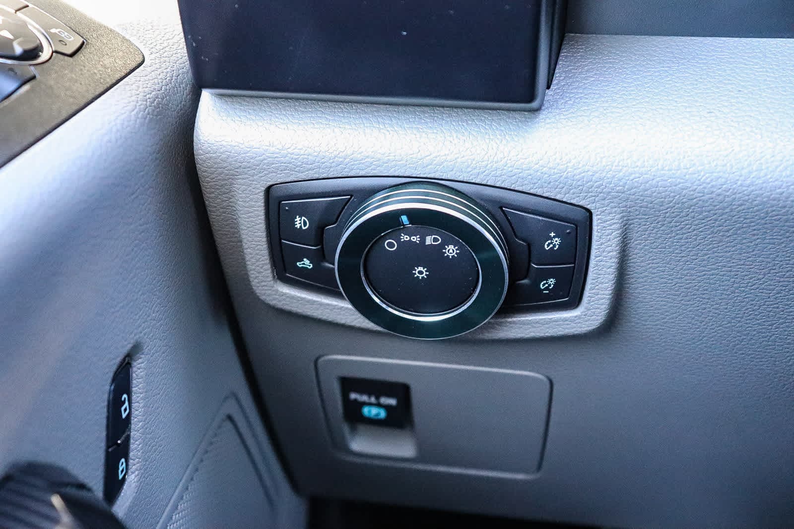 Thumbnail: 2017 Ford F-150 - 28