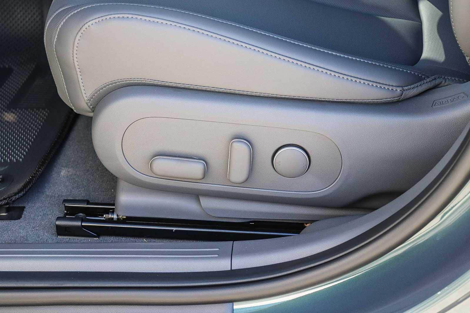 Thumbnail: 2026 Hyundai Ioniq 5 - 22