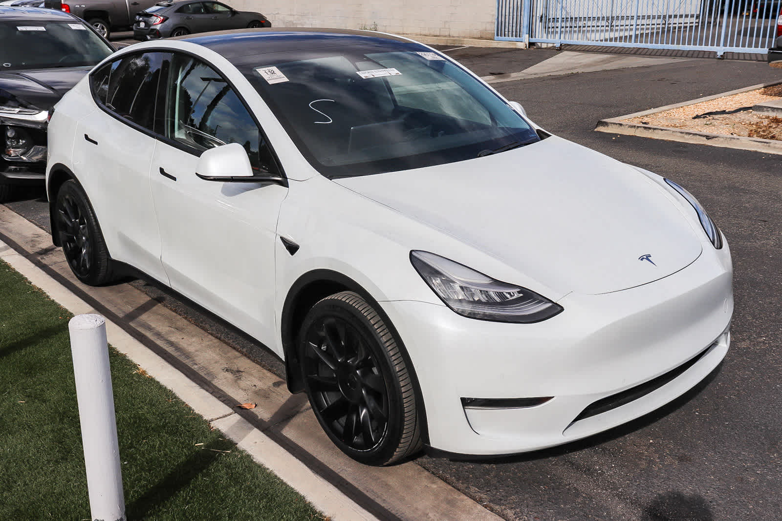 Thumbnail: 2020 Tesla Model Y - 3