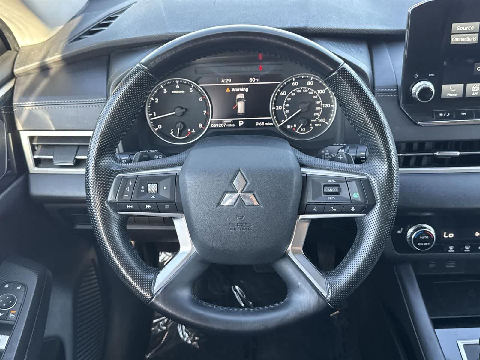 Thumbnail: 2024 Mitsubishi Outlander - 9