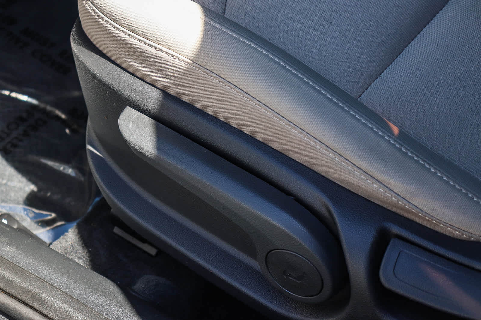 Thumbnail: 2017 Hyundai Elantra - 26