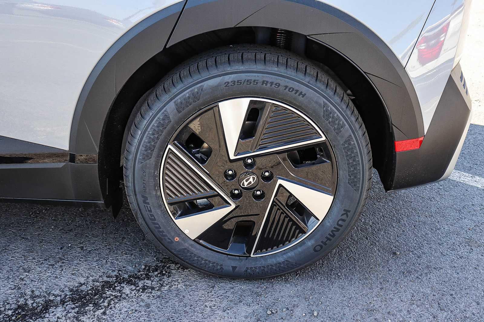 Thumbnail: 2026 Hyundai Ioniq 5 - 11