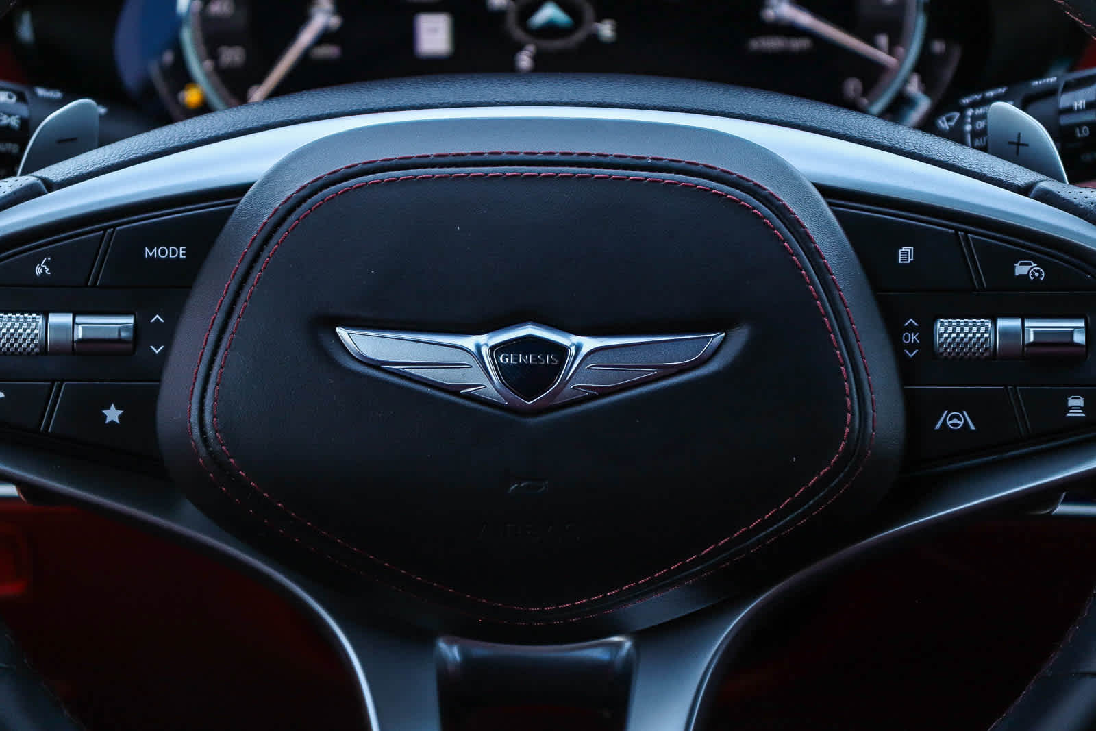 Thumbnail: 2023 Genesis GV70 - 20