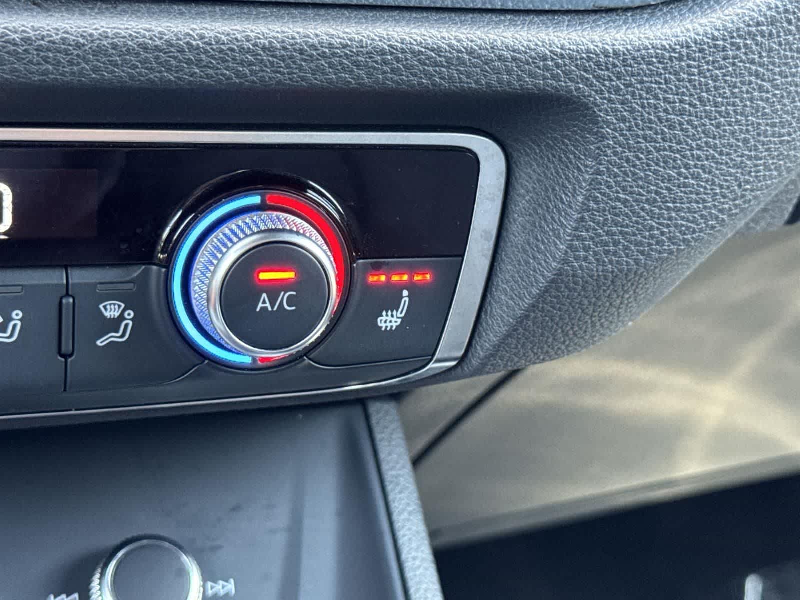 Thumbnail: 2024 Audi Q3 - 19