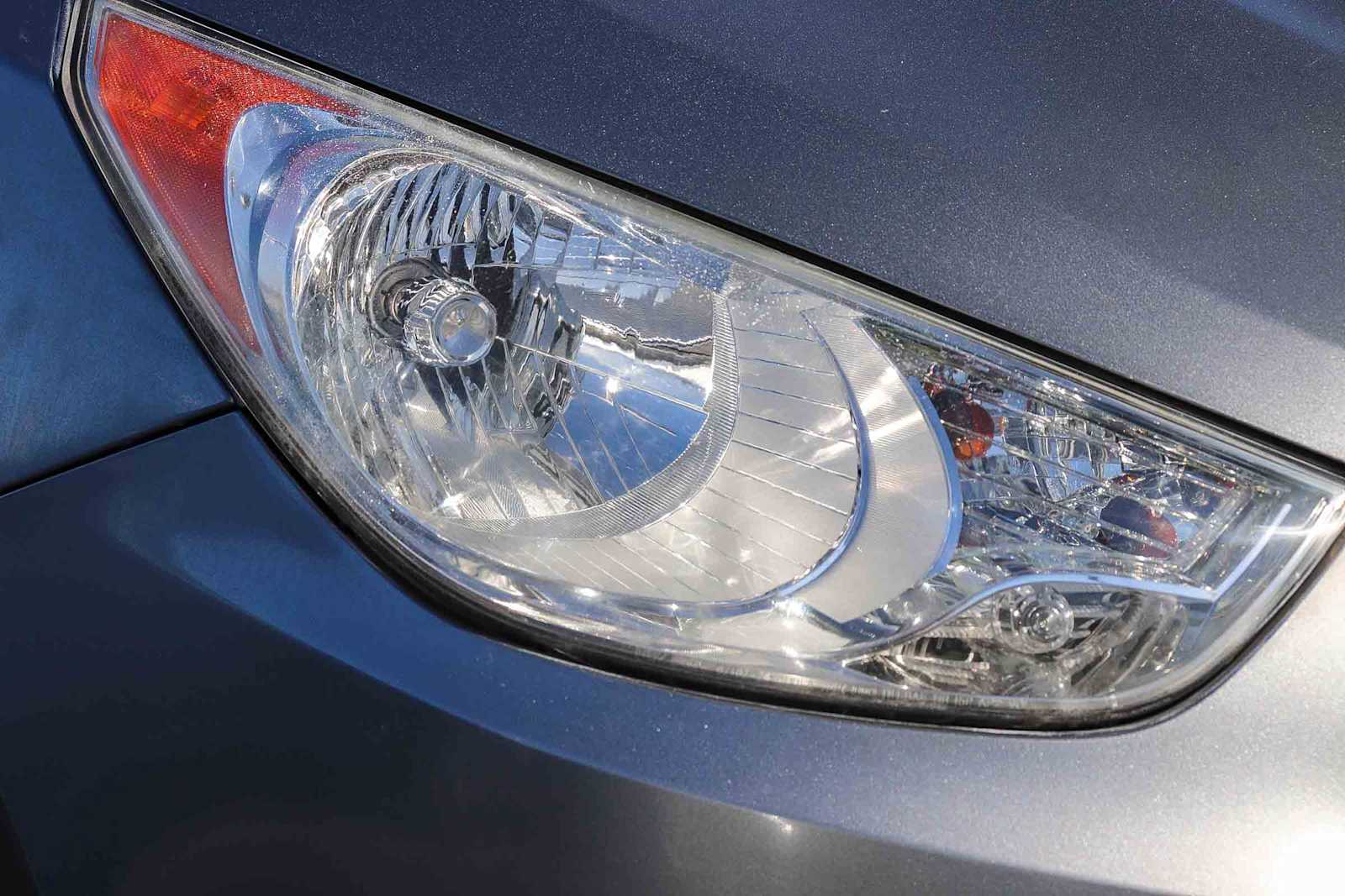 Thumbnail: 2010 Hyundai Tucson - 4